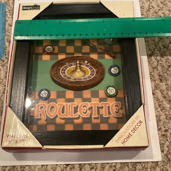 NWT 3D Roulette Wall Art - Picture 2 of 5